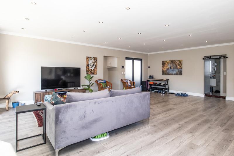 To Let 3 Bedroom Property for Rent in Constantia Western Cape